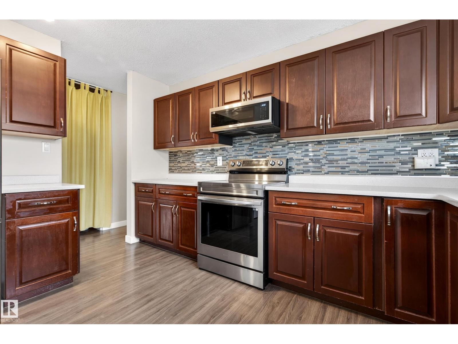 8938 94 AV, Fort Saskatchewan