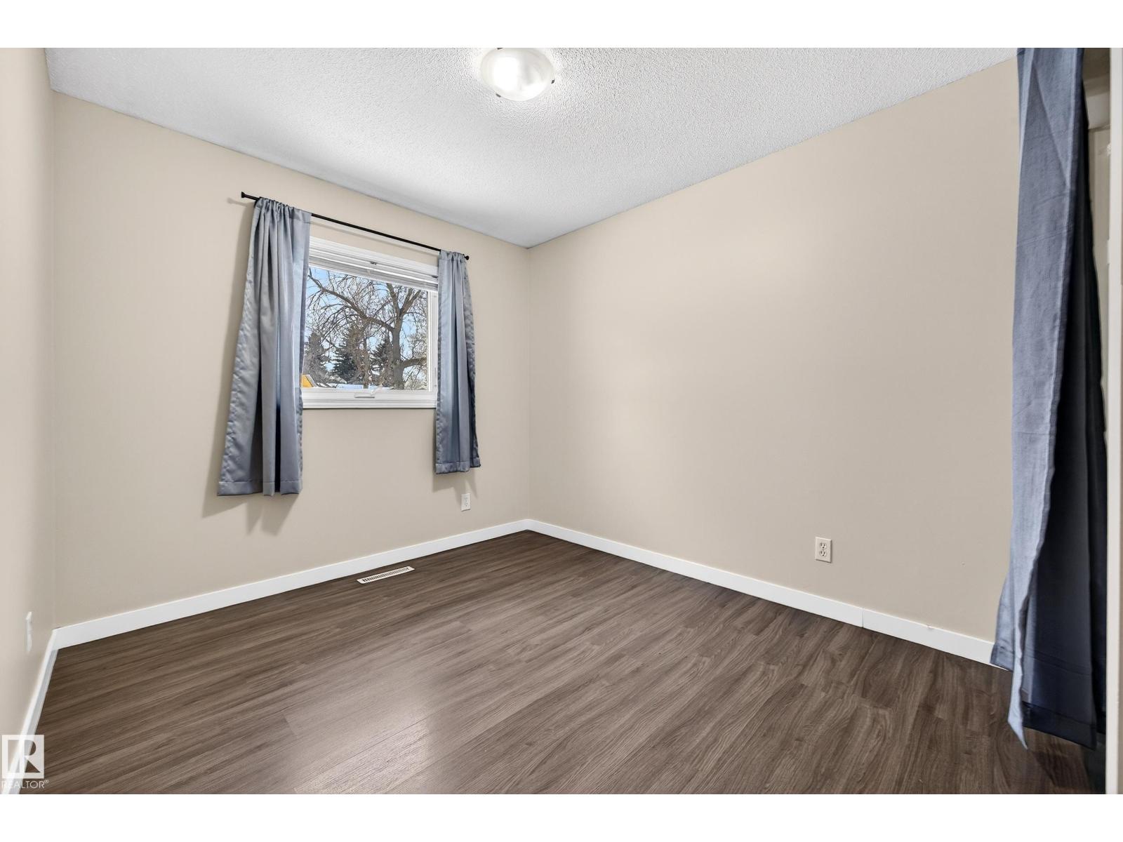 8938 94 AV, Fort Saskatchewan