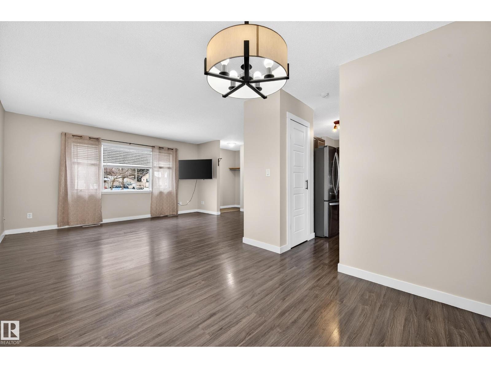 8938 94 AV, Fort Saskatchewan