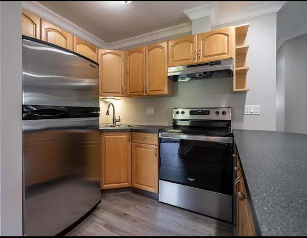 23009 FRASER HIGHWAY, Langley