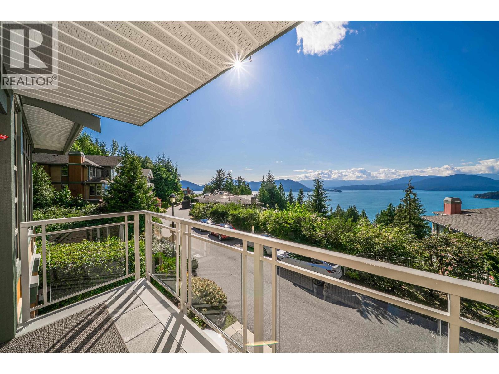 8664 SEASCAPE DRIVE, West Vancouver