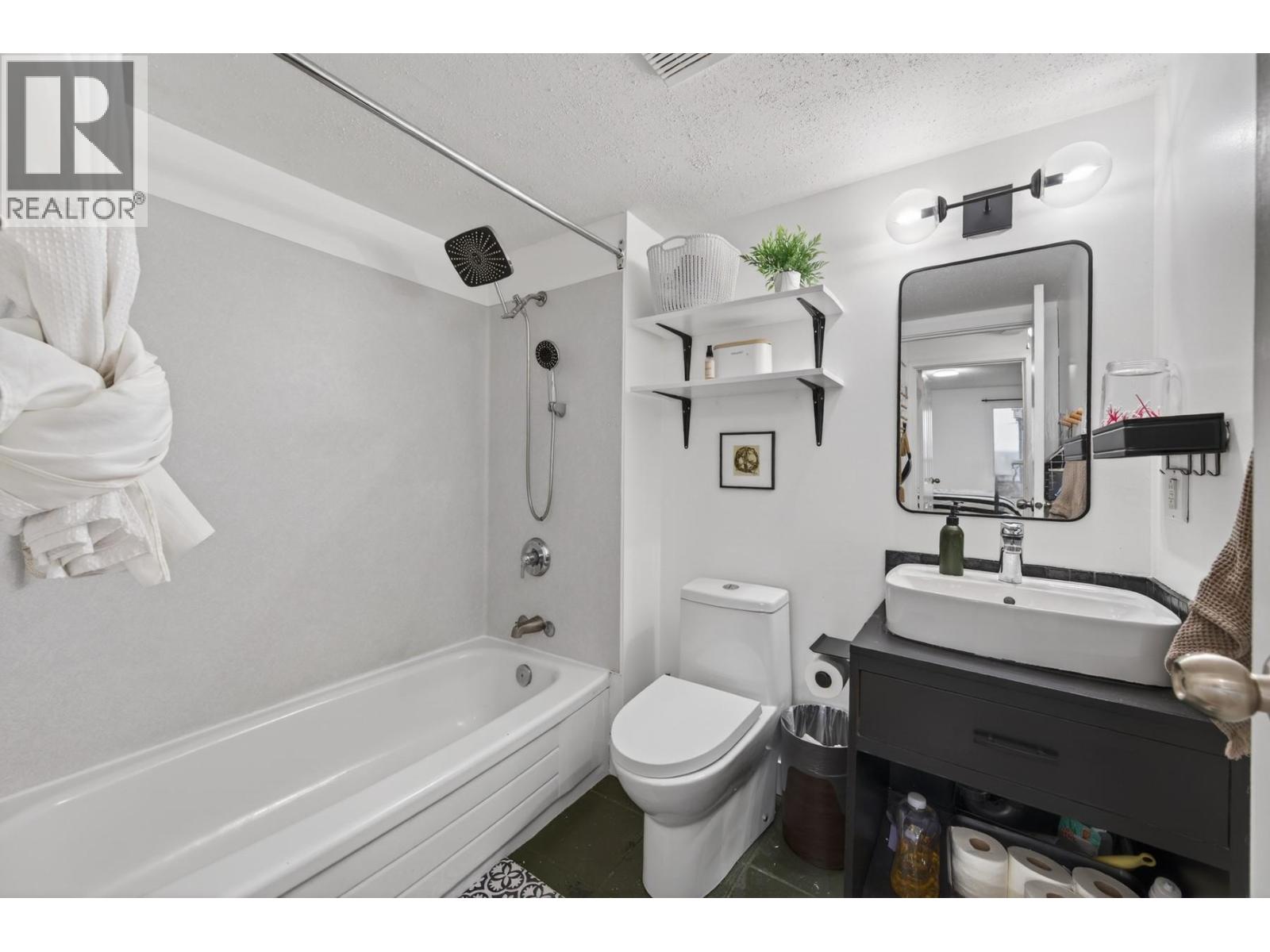 #107 751 GRANDVIEW TERRACE - 11