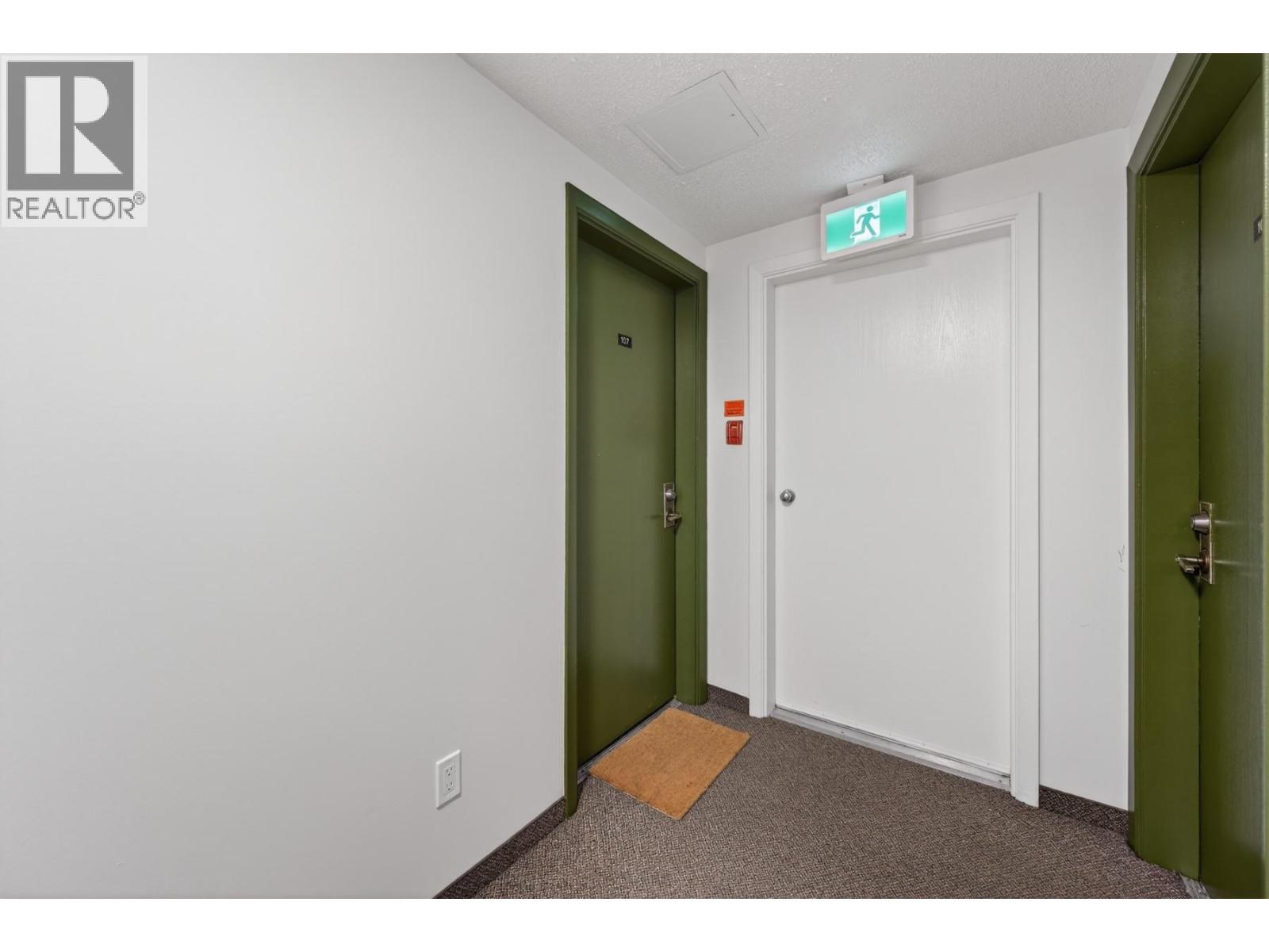 #107 751 GRANDVIEW TERRACE - 16