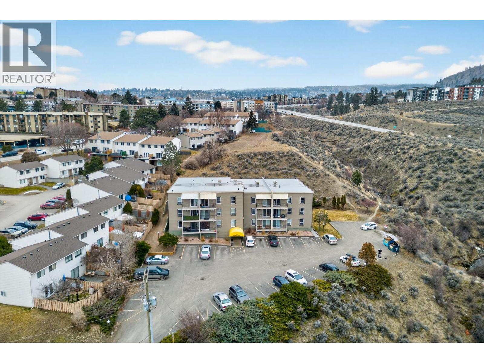 #107 751 GRANDVIEW TERRACE - 27