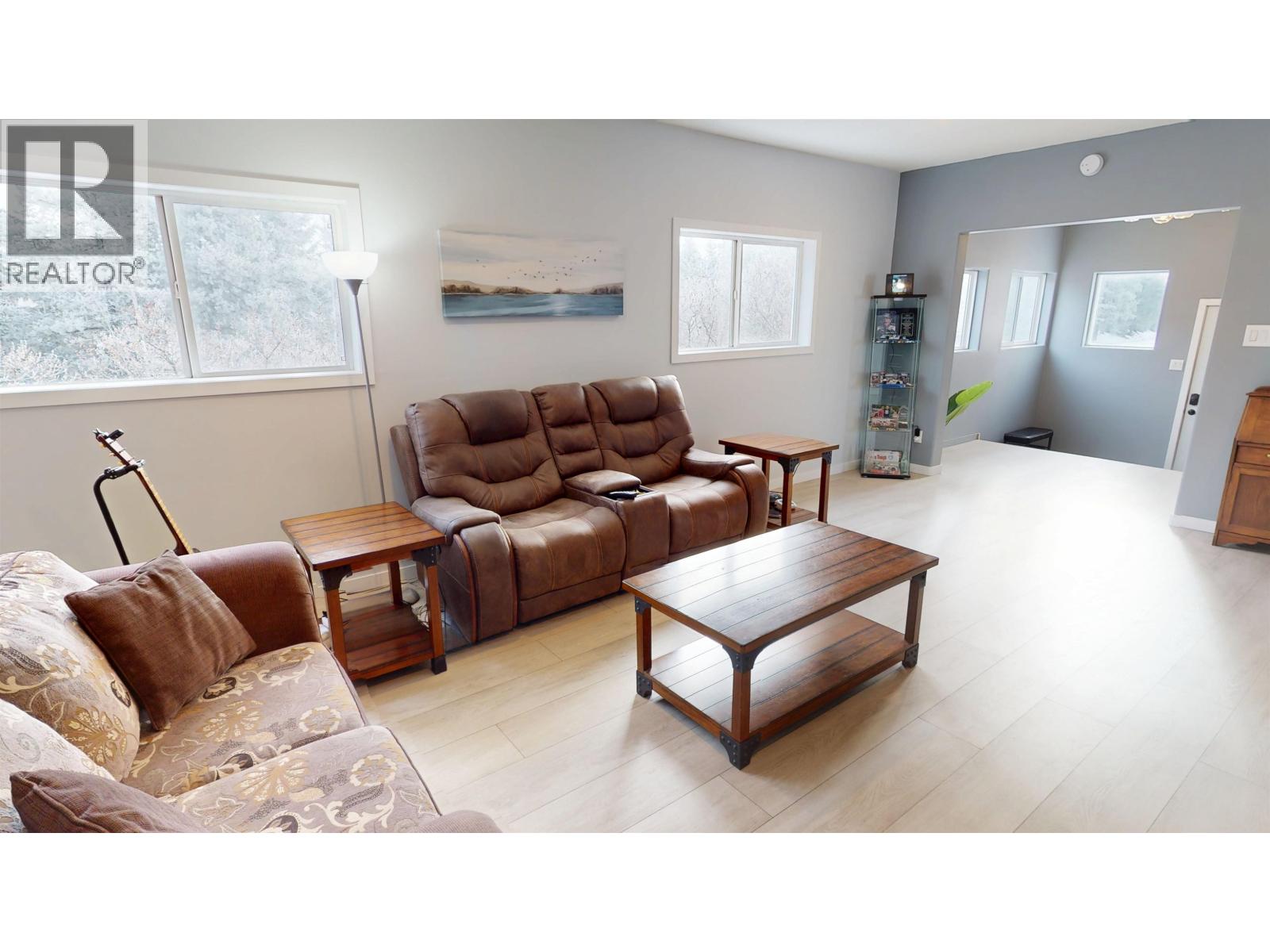 2107 RAWLINGS ROAD, Quesnel