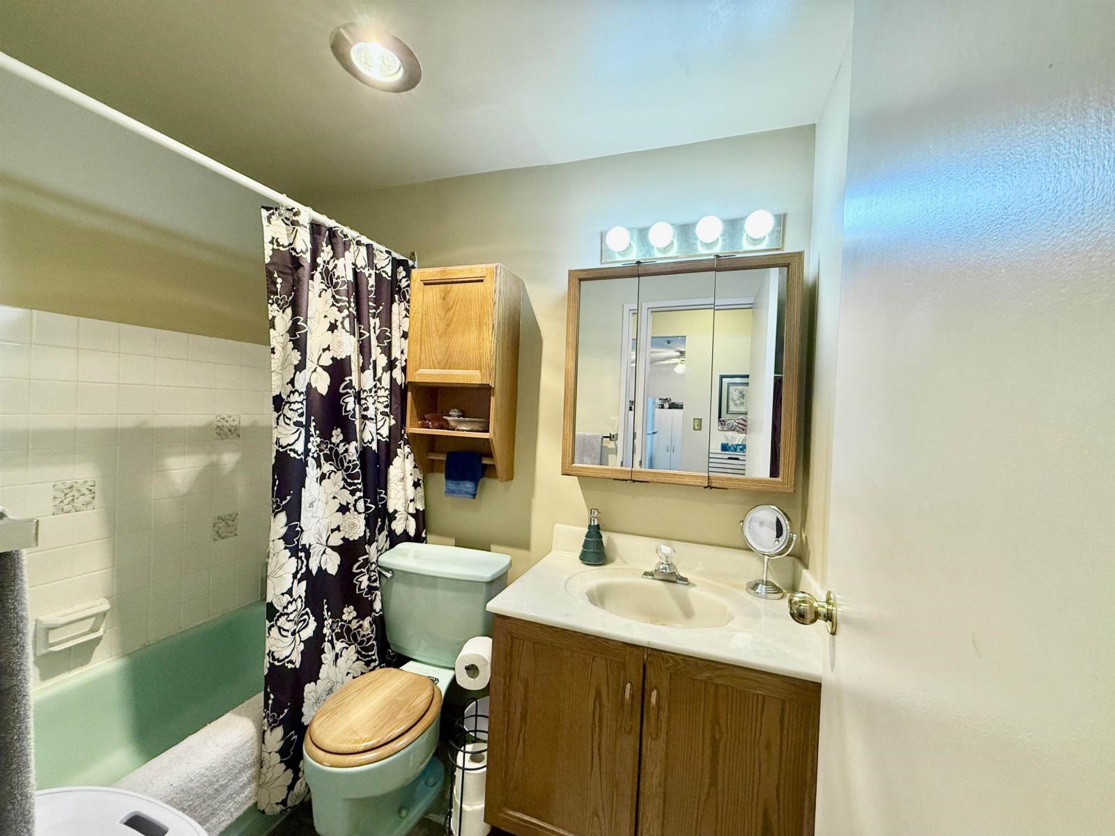 #202-11816 88 Avenue, Delta