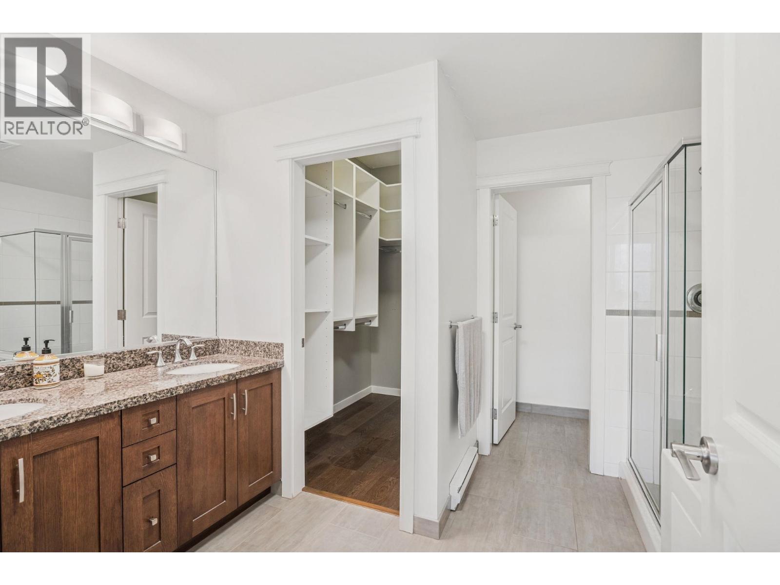 707 1415 PARKWAY BOULEVARD, Coquitlam