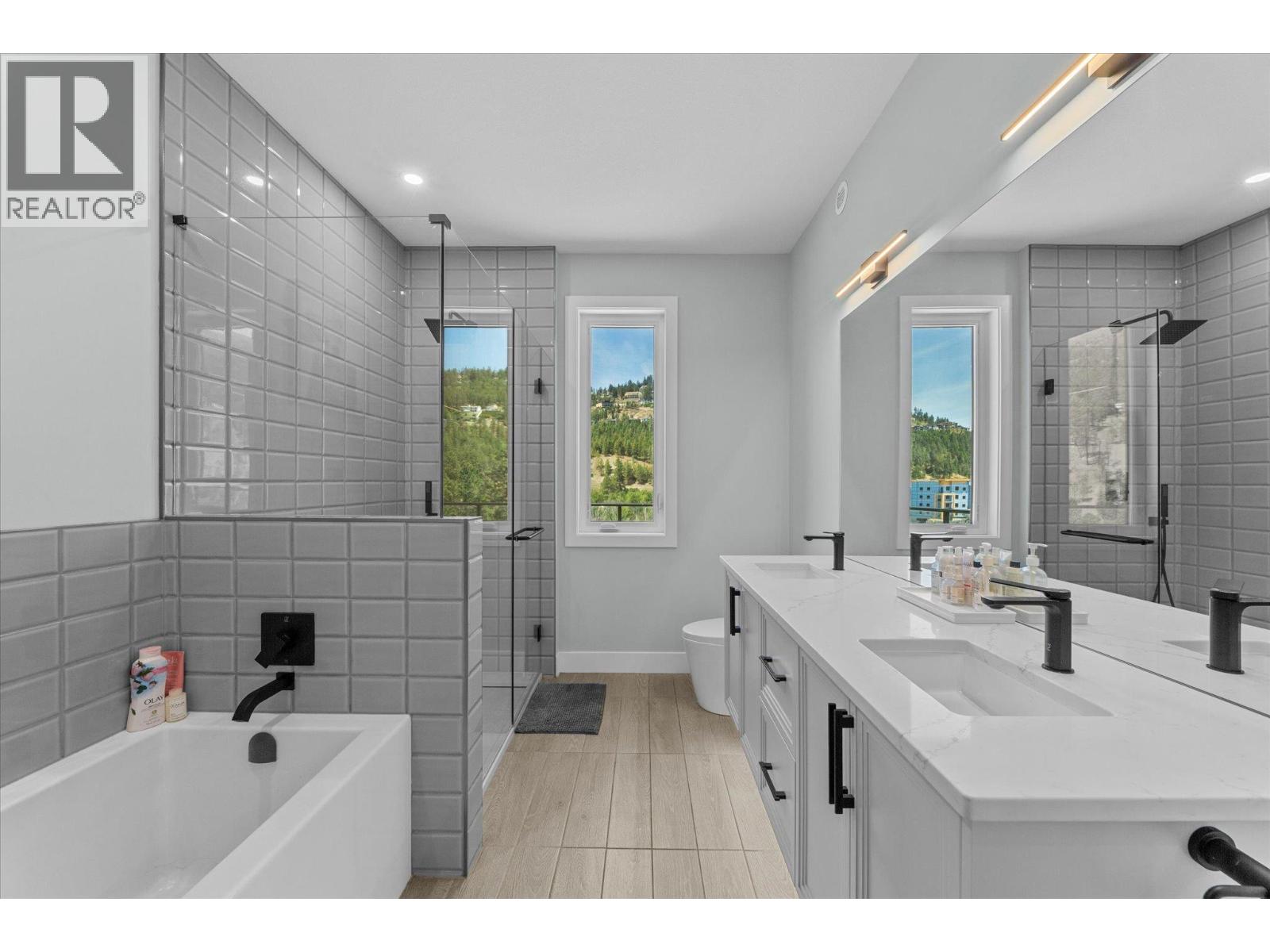  1846 Viewpoint Crescent, West Kelowna