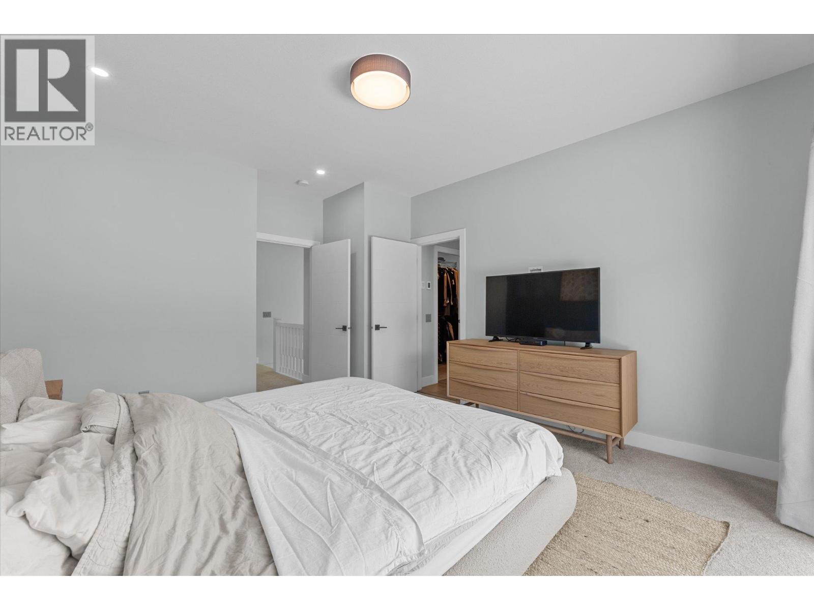  1846 Viewpoint Crescent, West Kelowna