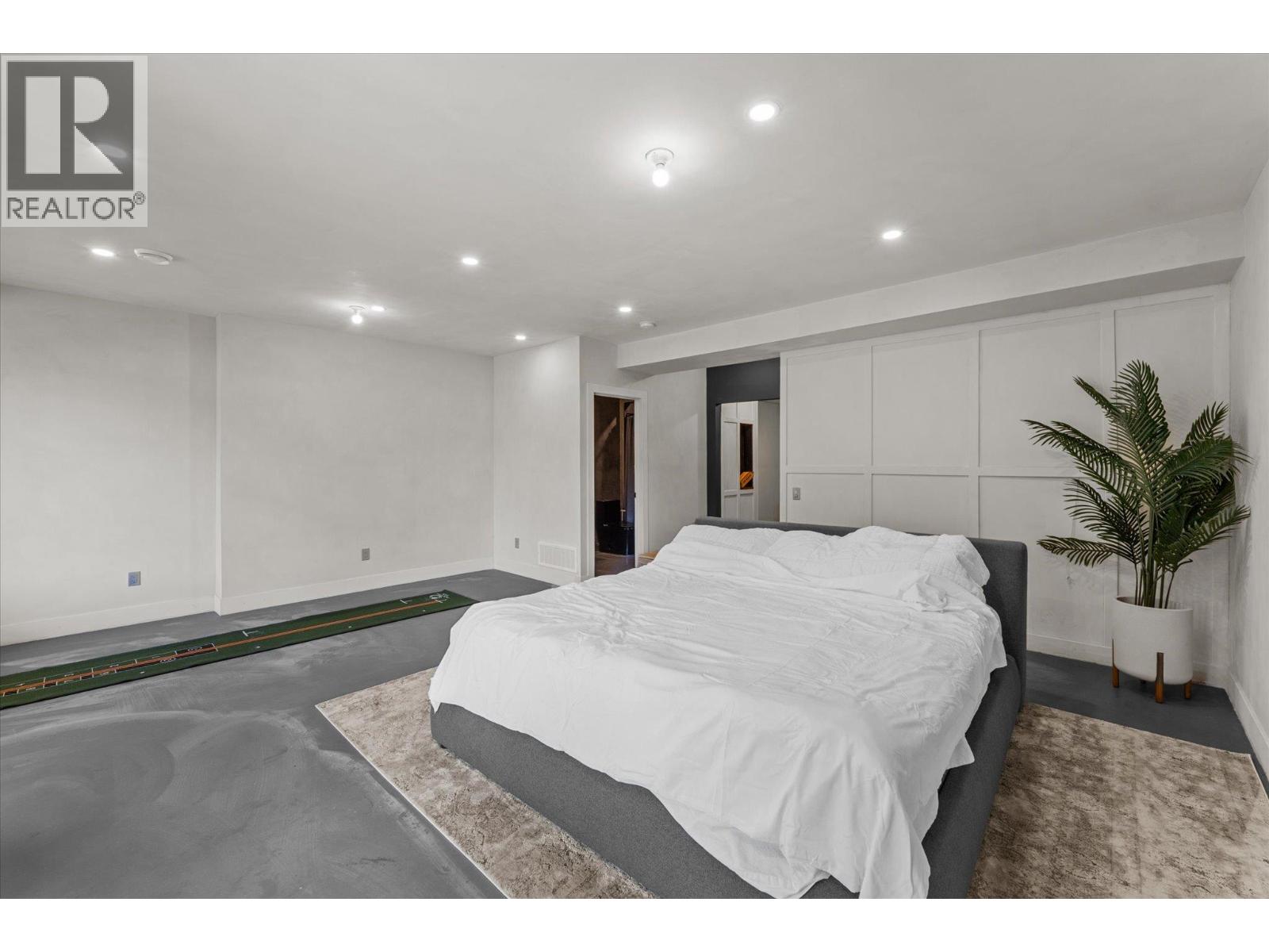  1846 Viewpoint Crescent, West Kelowna