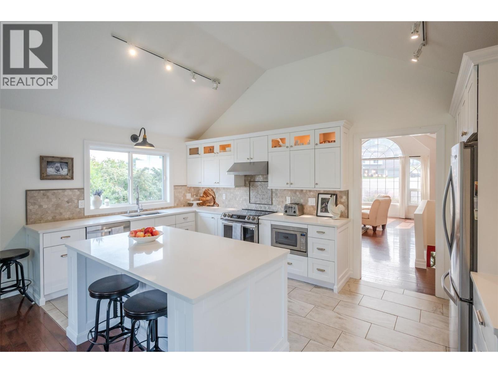 6107 TAVENDER COURT - 19