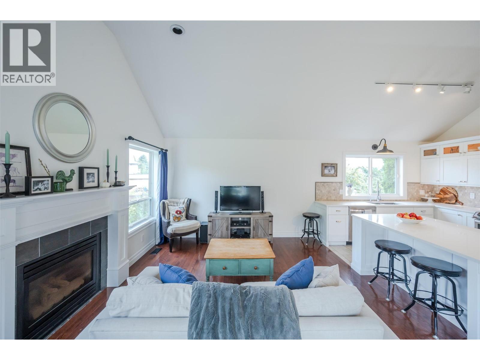 6107 TAVENDER COURT - 21