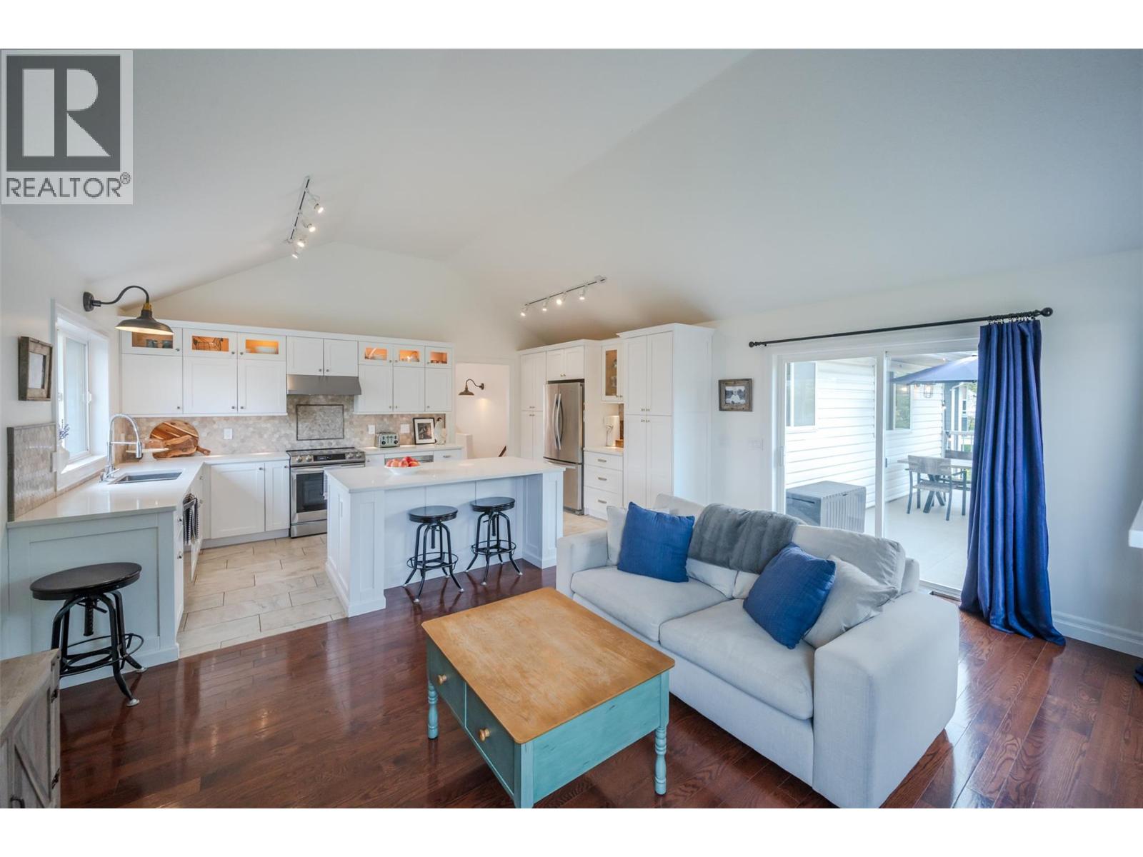 6107 TAVENDER COURT - 22