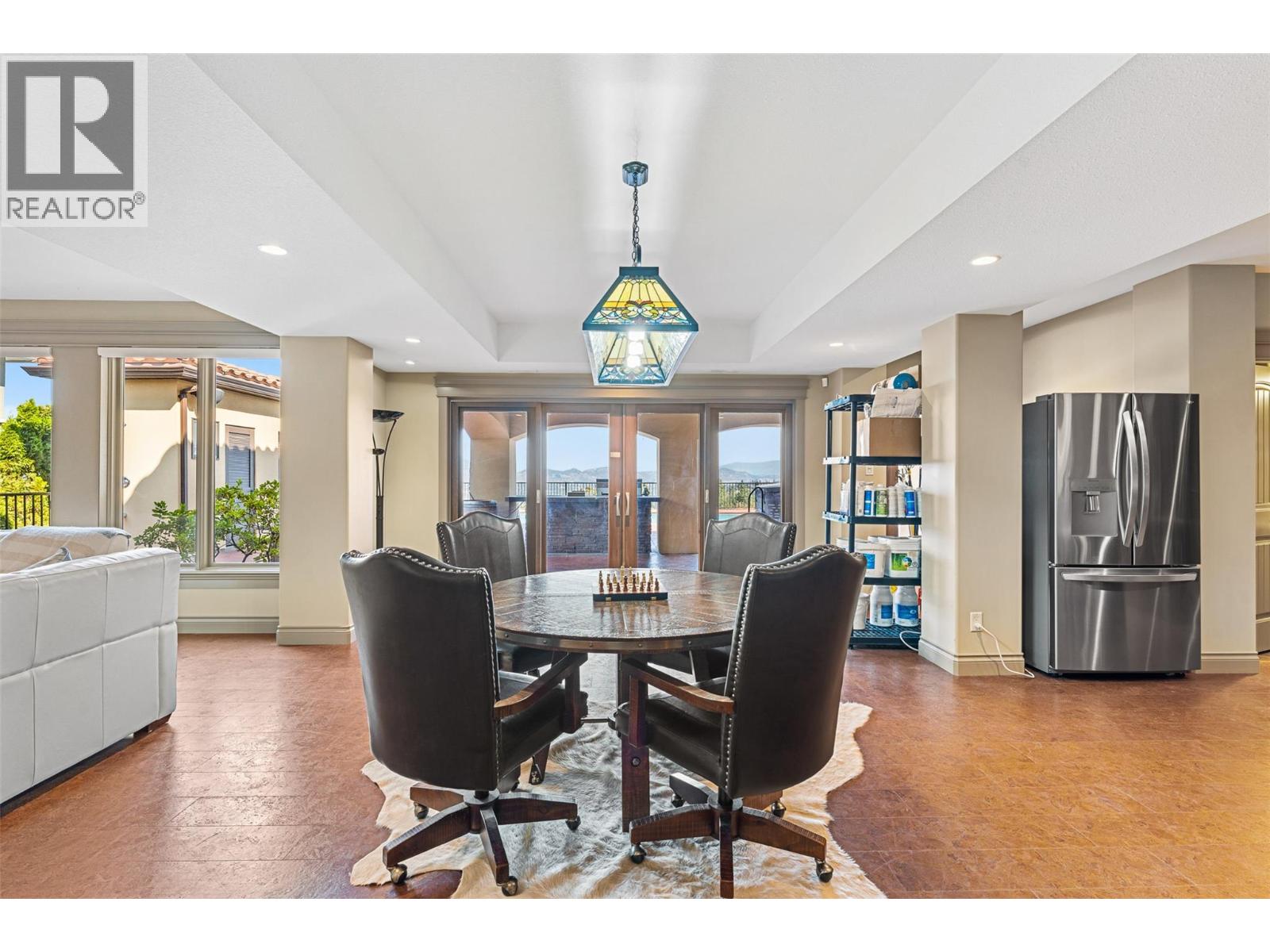  660 Almandine Court, Kelowna