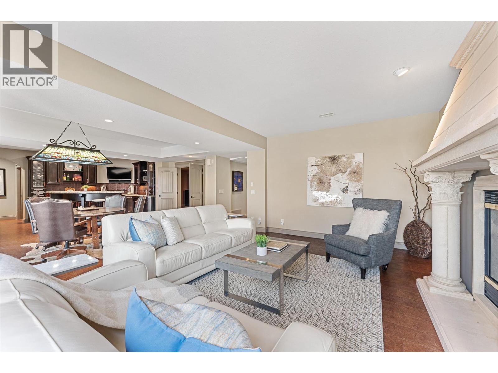  660 Almandine Court, Kelowna