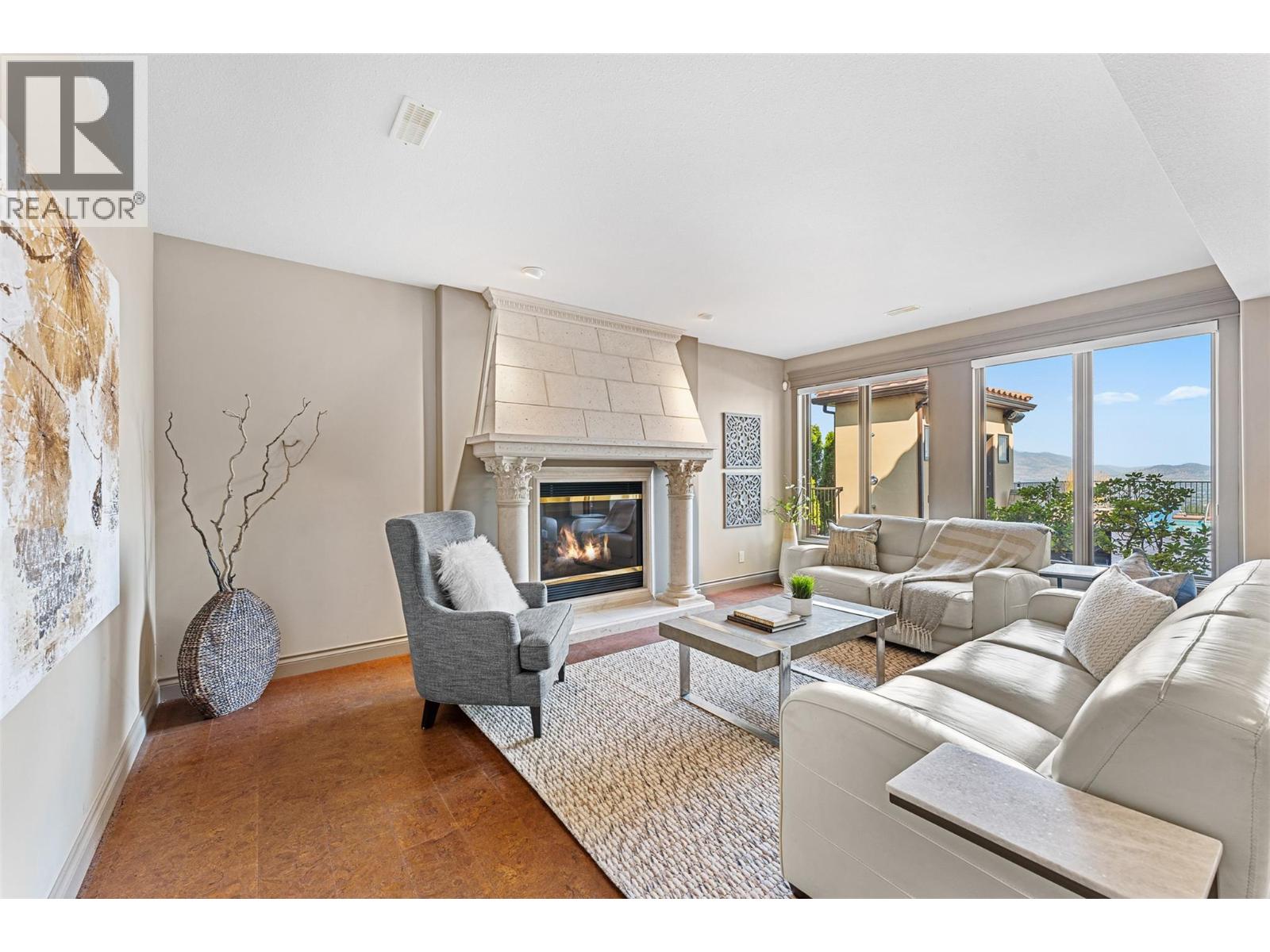  660 Almandine Court, Kelowna