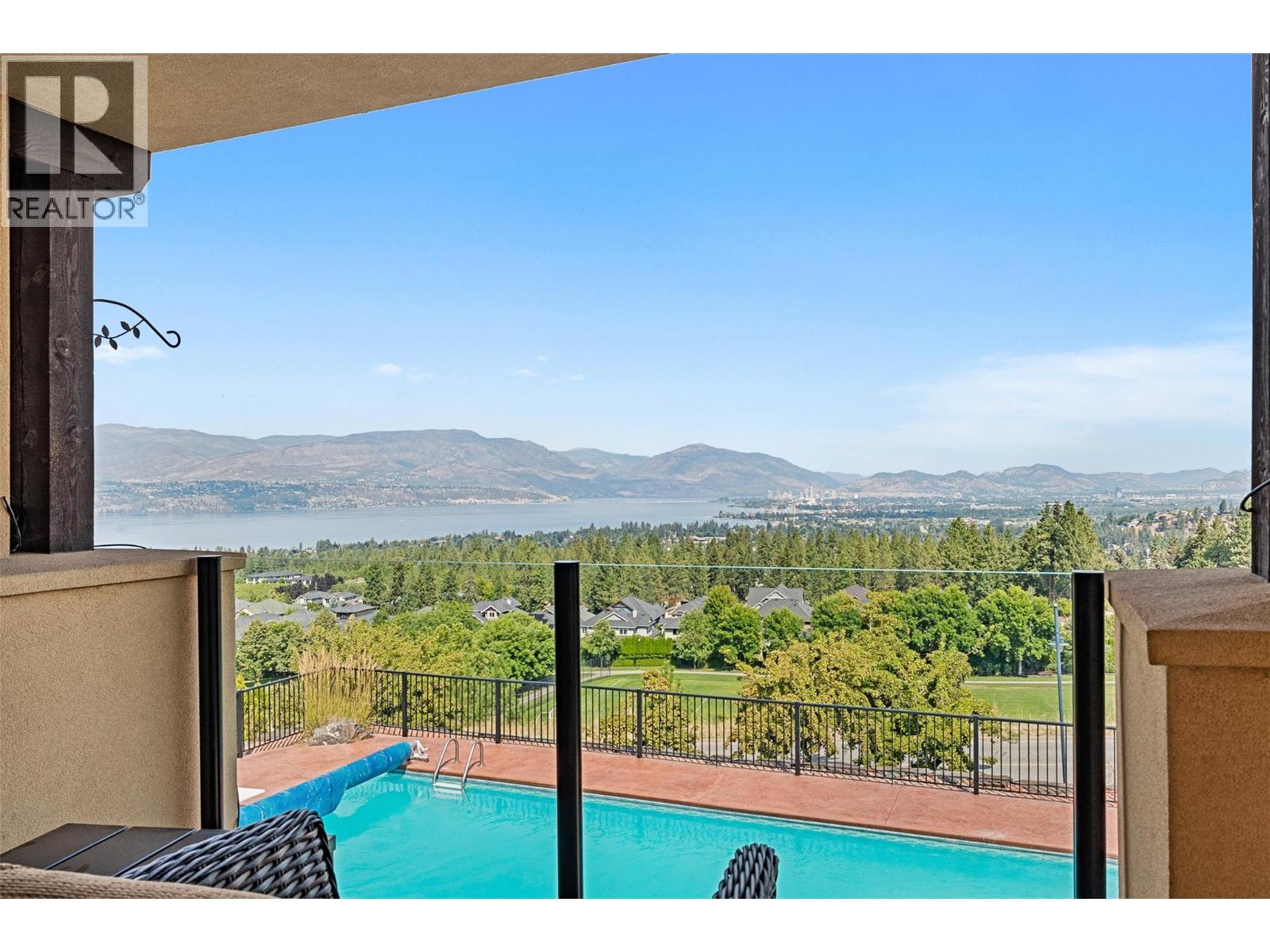  660 Almandine Court, Kelowna