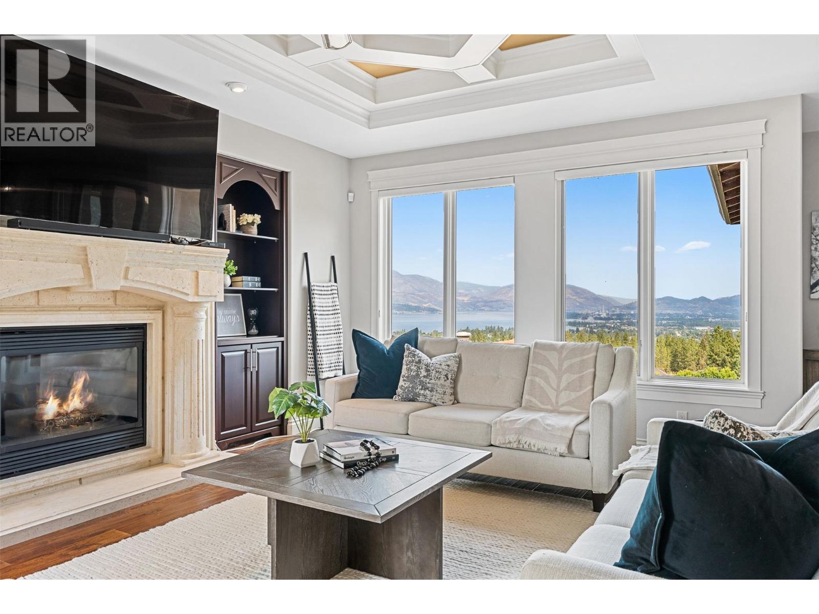  660 Almandine Court, Kelowna