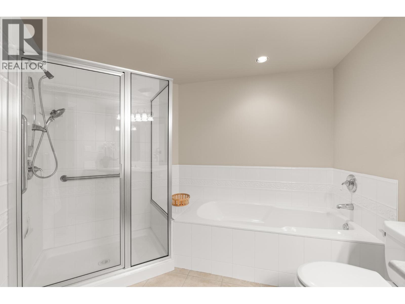 #203-1330 HUNTER Road, Delta