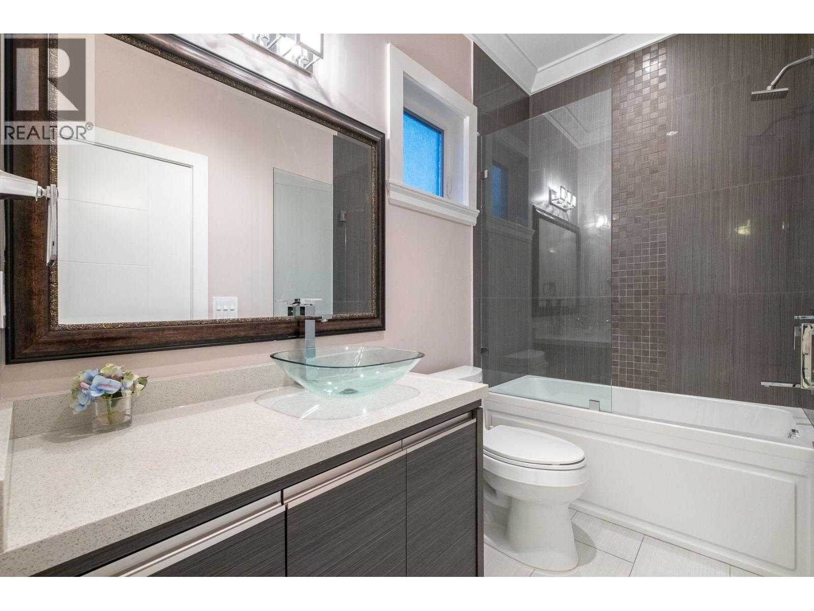 2567 LAWSON AVENUE, West Vancouver