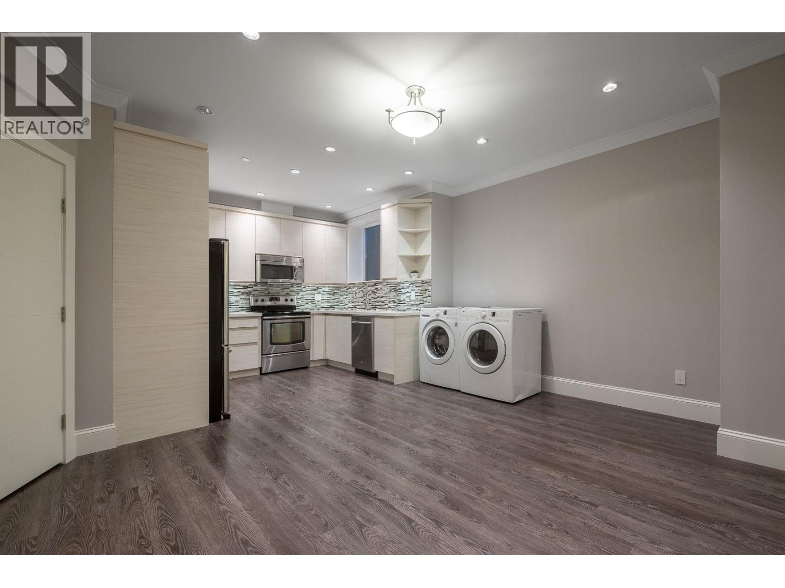 2567 LAWSON AVENUE, West Vancouver