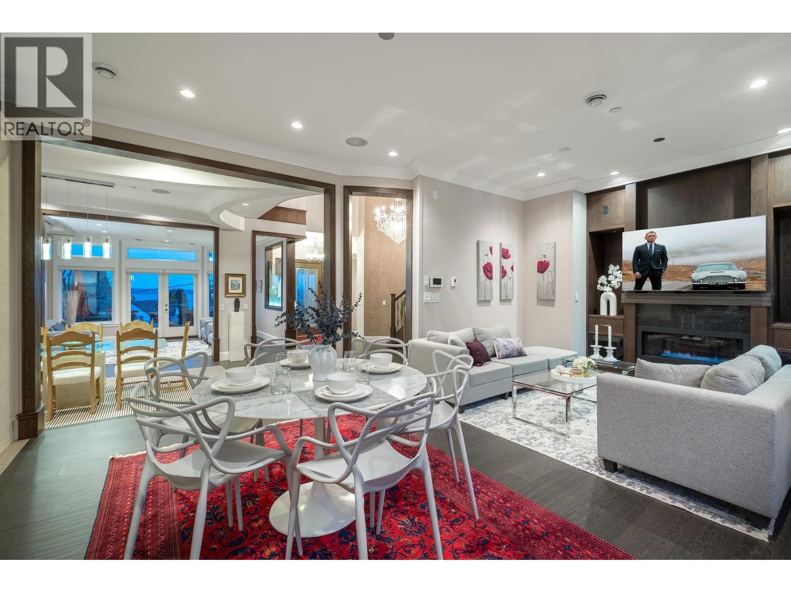 2567 LAWSON AVENUE, West Vancouver