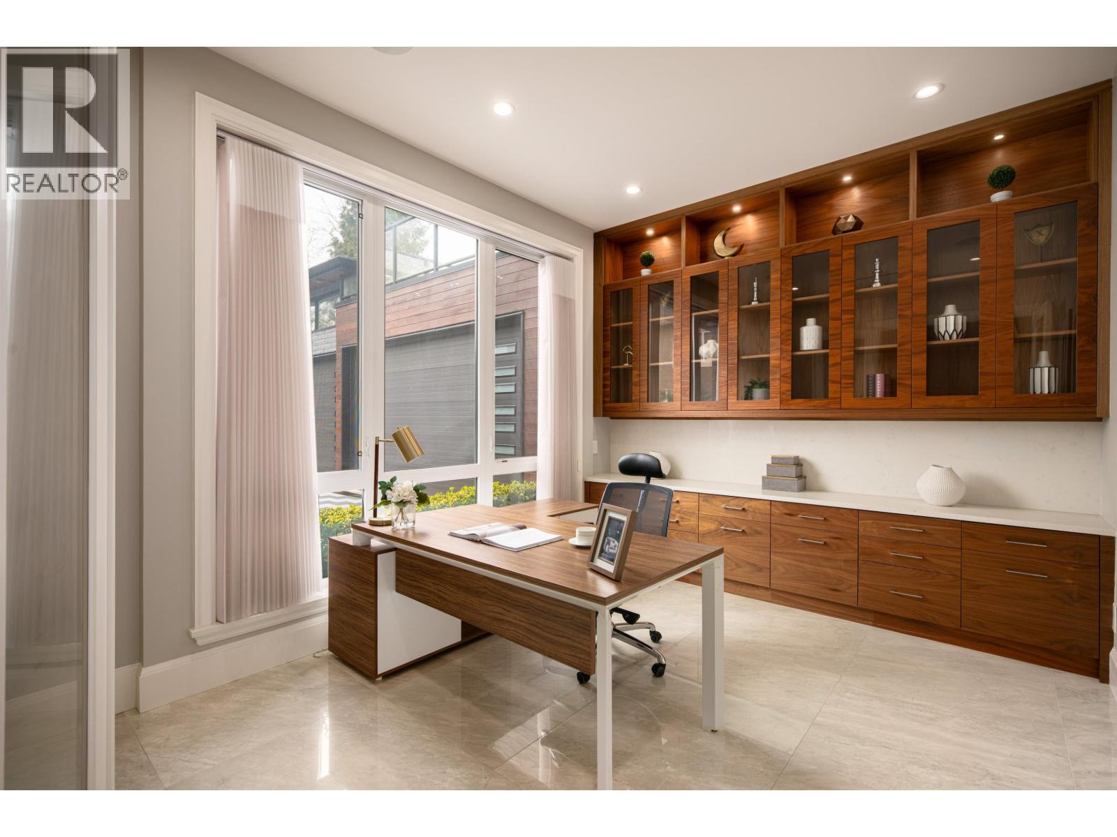 8160 RAILWAY Avenue, Richmond