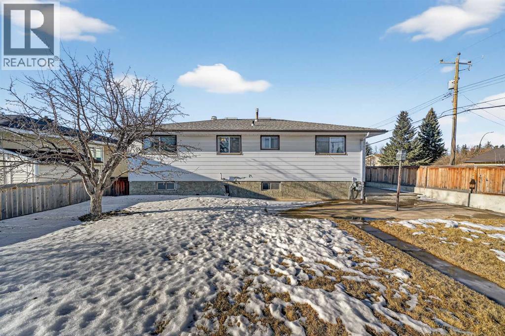 Single Family House Bungalow for Sale in  Huntridge Hill NE Huntington Hills Calgary 