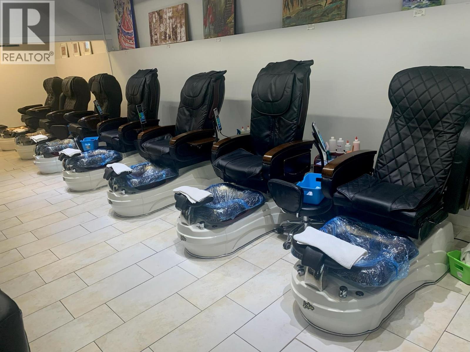 2 110 Hollywood Road, Kelowna