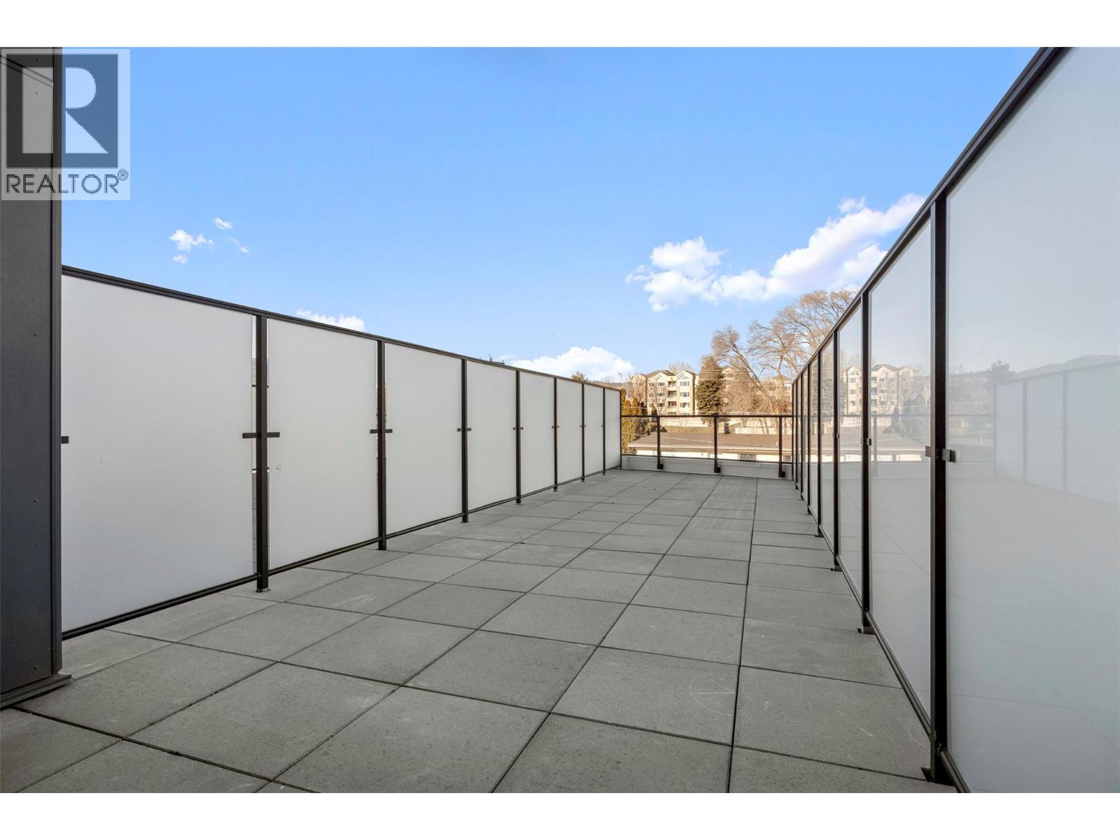 212 1380 Pridham Avenue, Kelowna