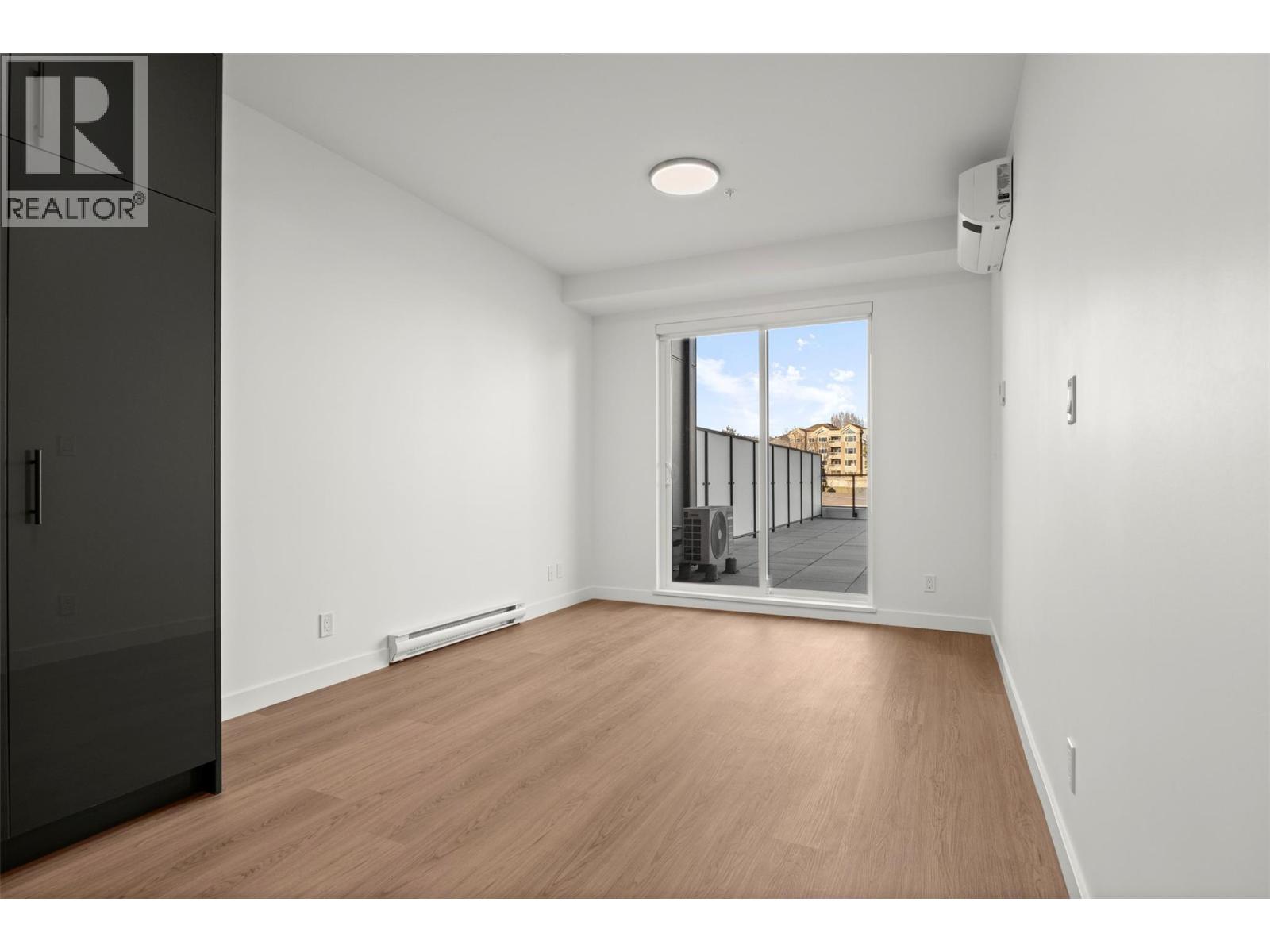 212 1380 Pridham Avenue, Kelowna