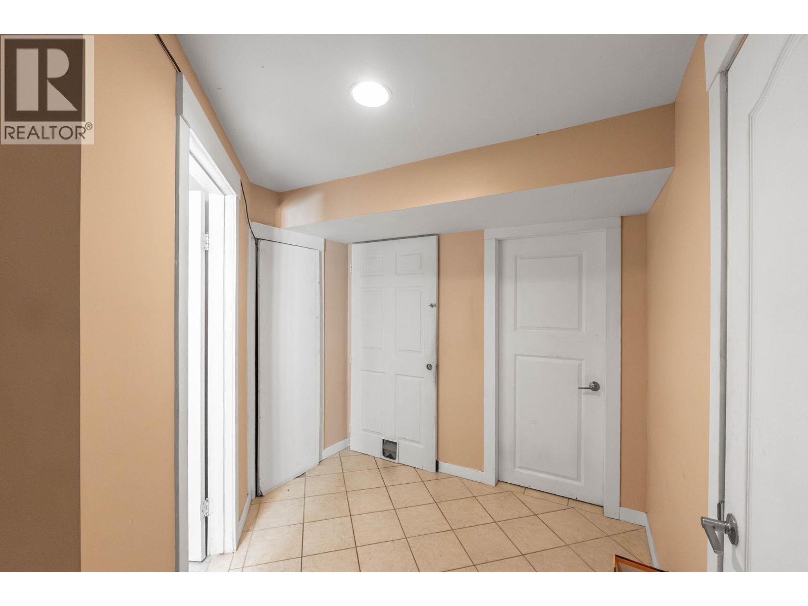  698 Balsam Road, Kelowna