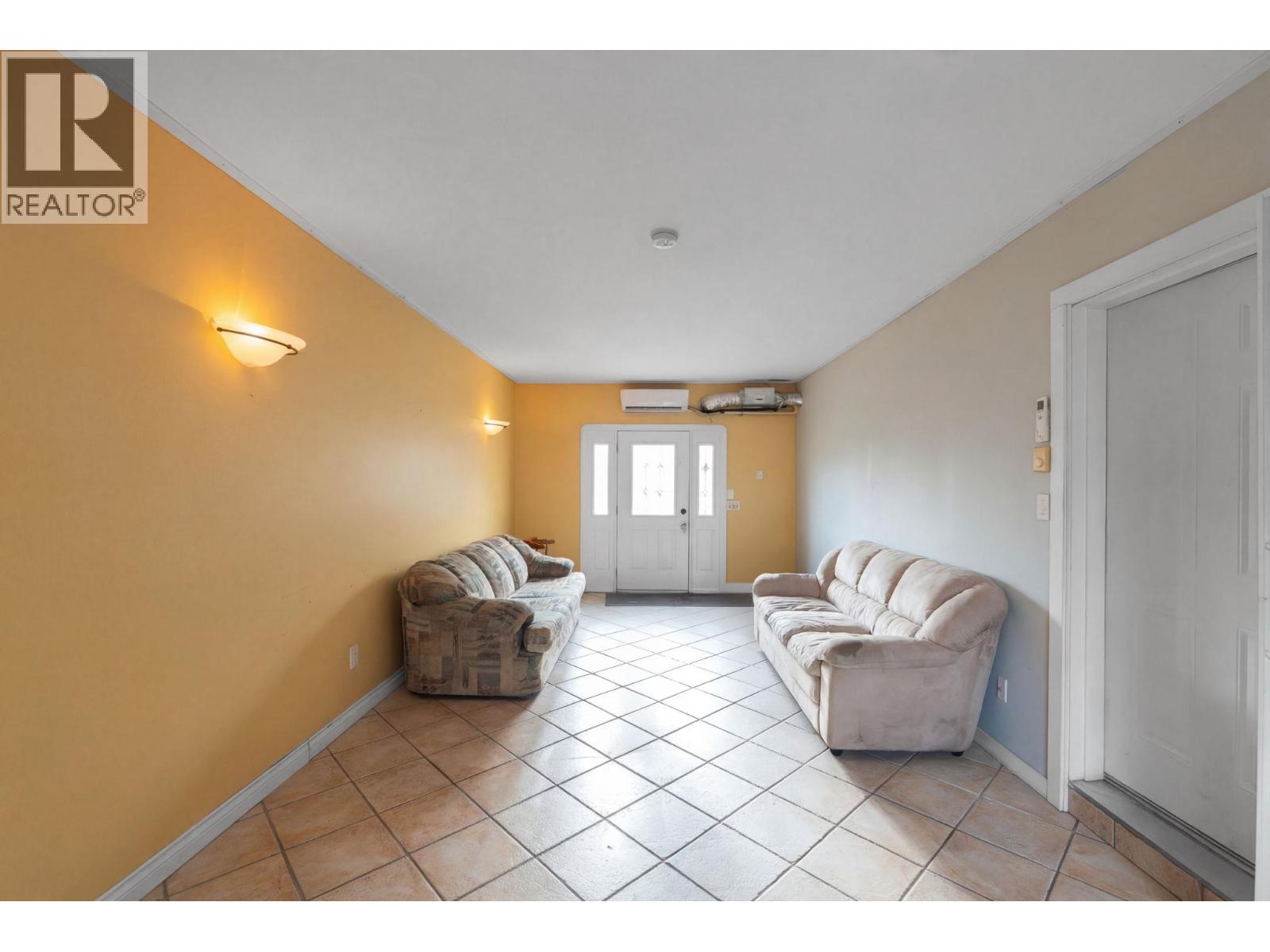  698 Balsam Road, Kelowna