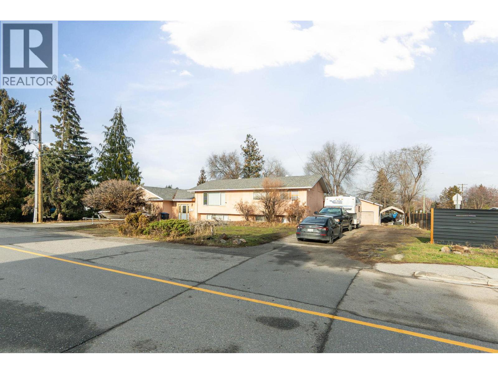  698 Balsam Road, Kelowna