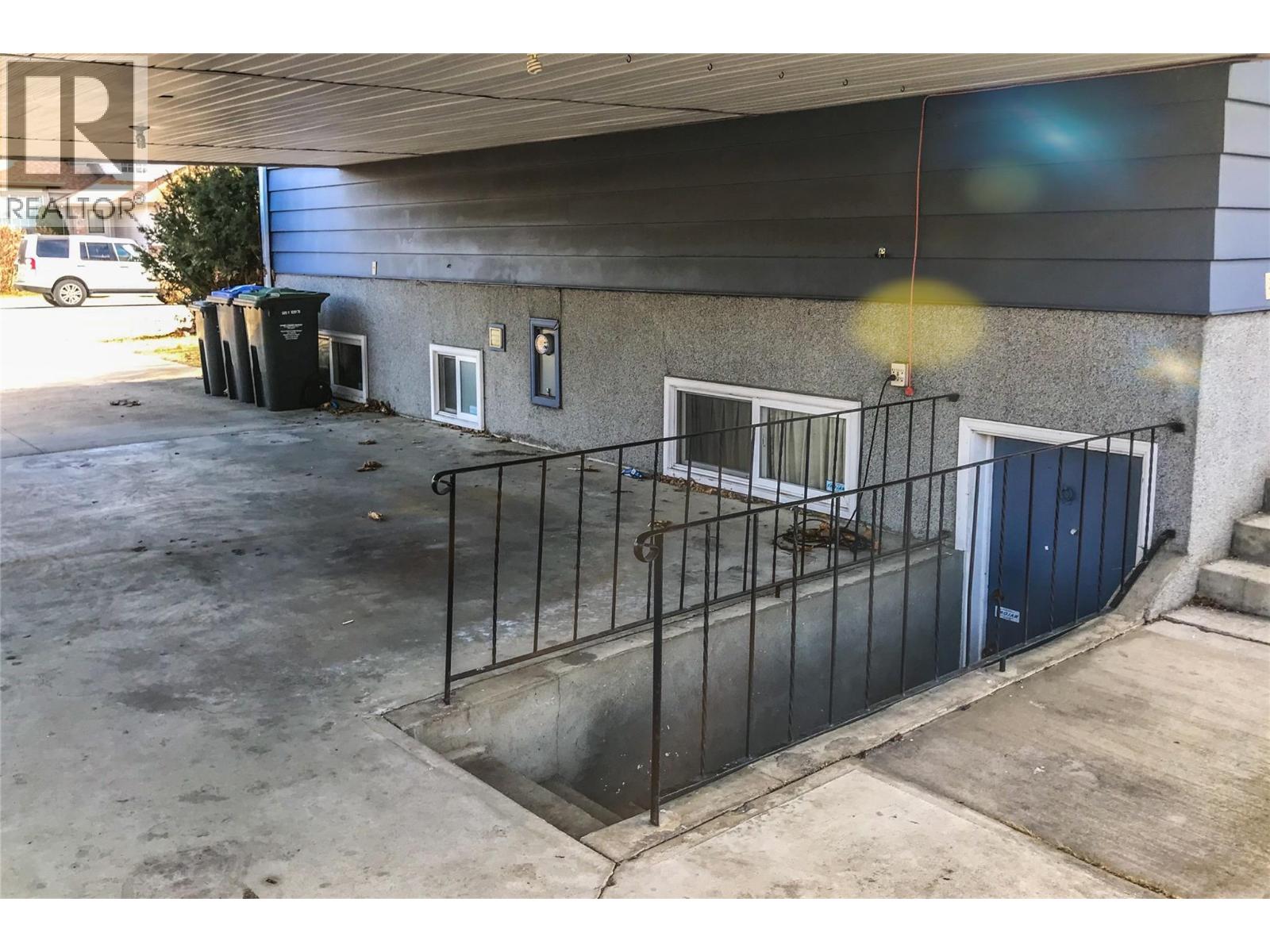  2248 Stillingfleet Road, Kelowna