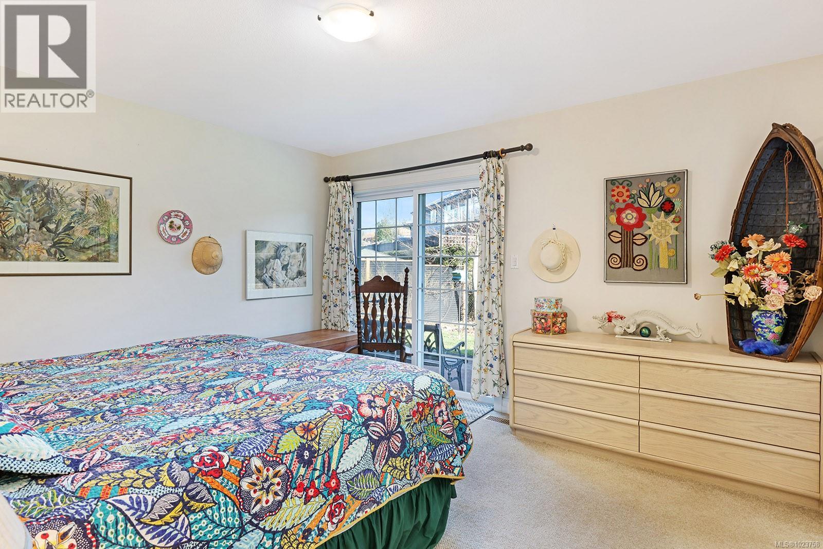 2471 Avro Arrow Dr, Comox