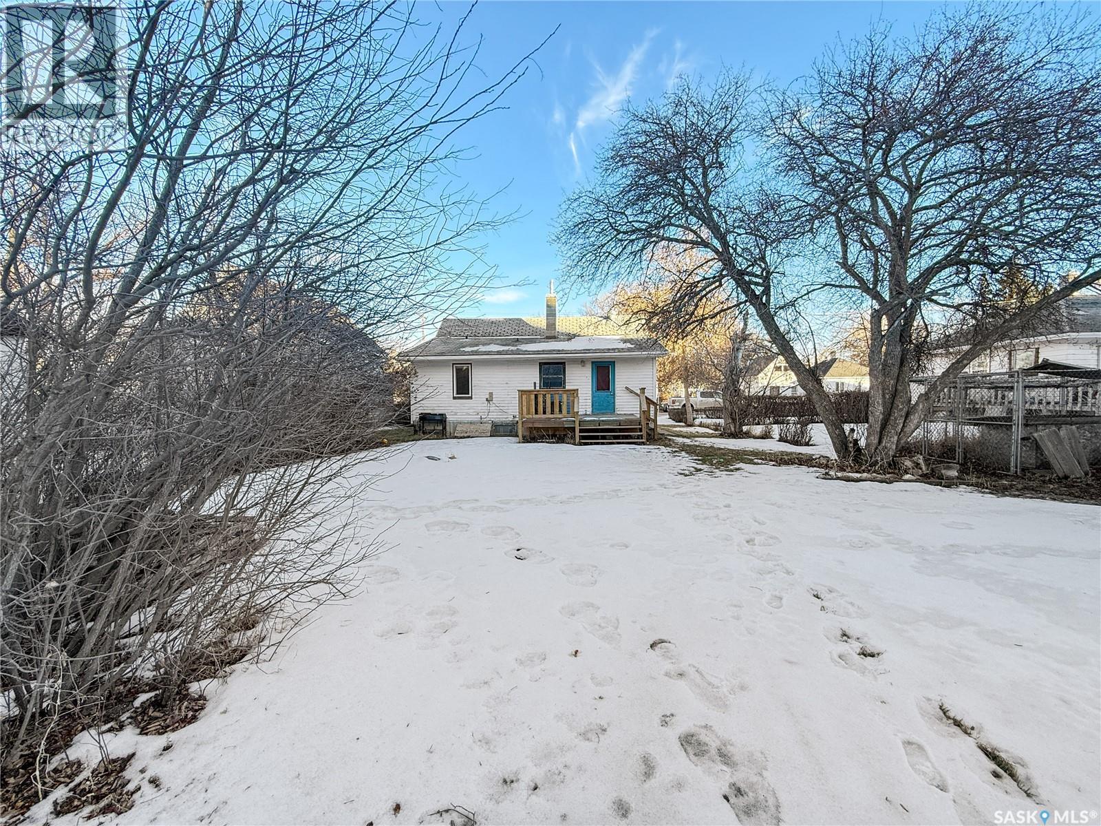 Single Family House Bungalow for Sale in  th AVENUE NE Swift Current 