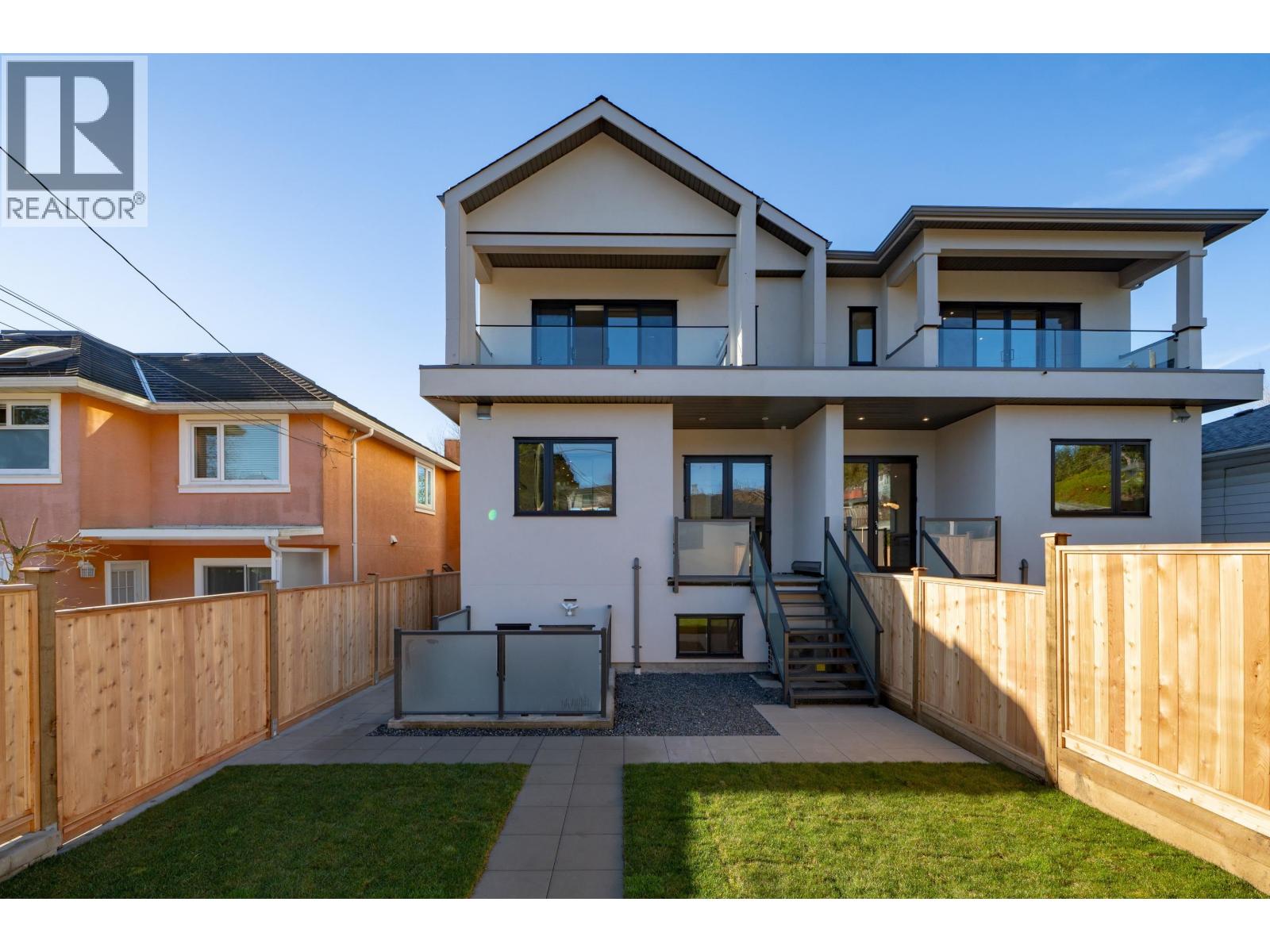 7382 MAPLE STREET, Vancouver