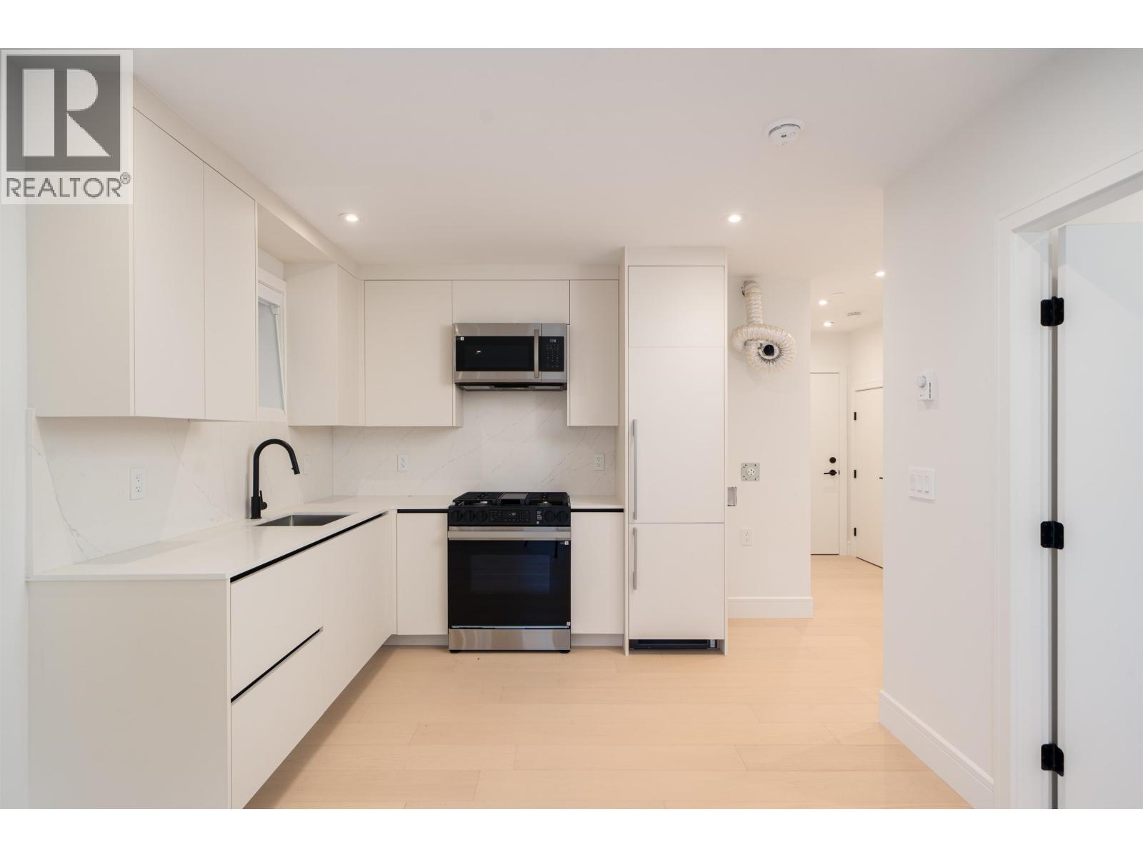 7382 MAPLE STREET, Vancouver