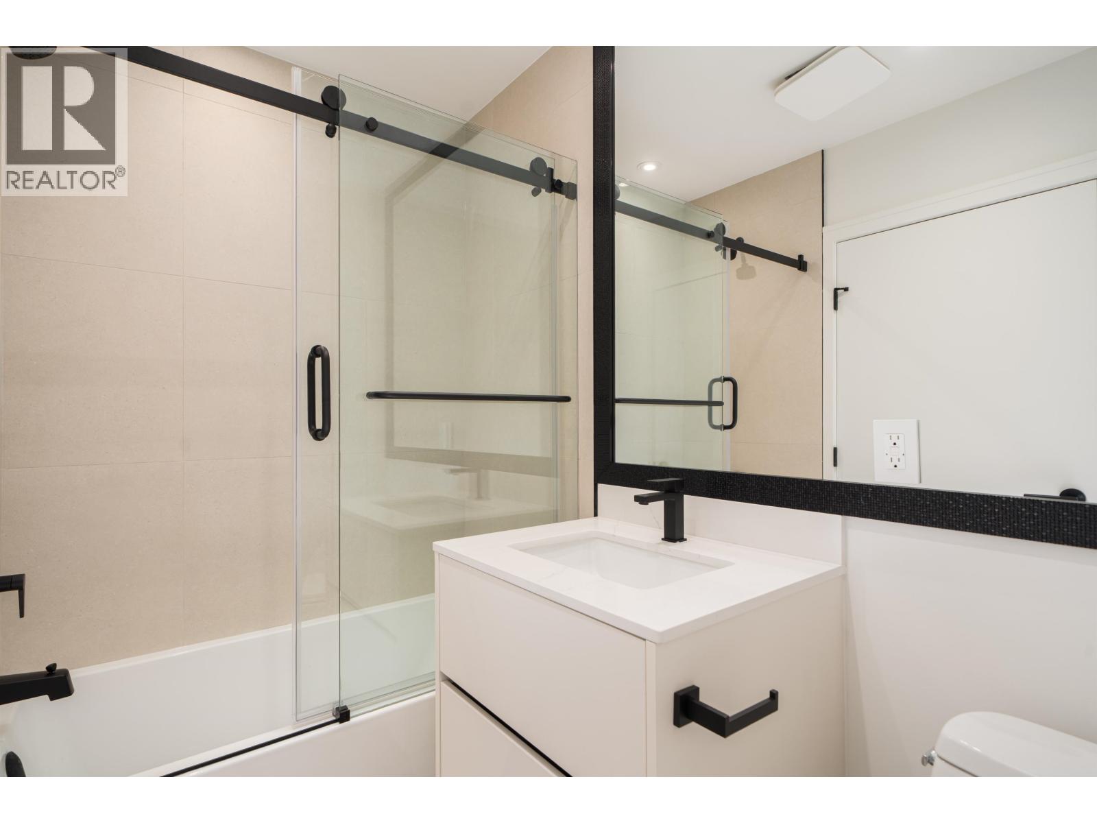 7382 MAPLE STREET, Vancouver