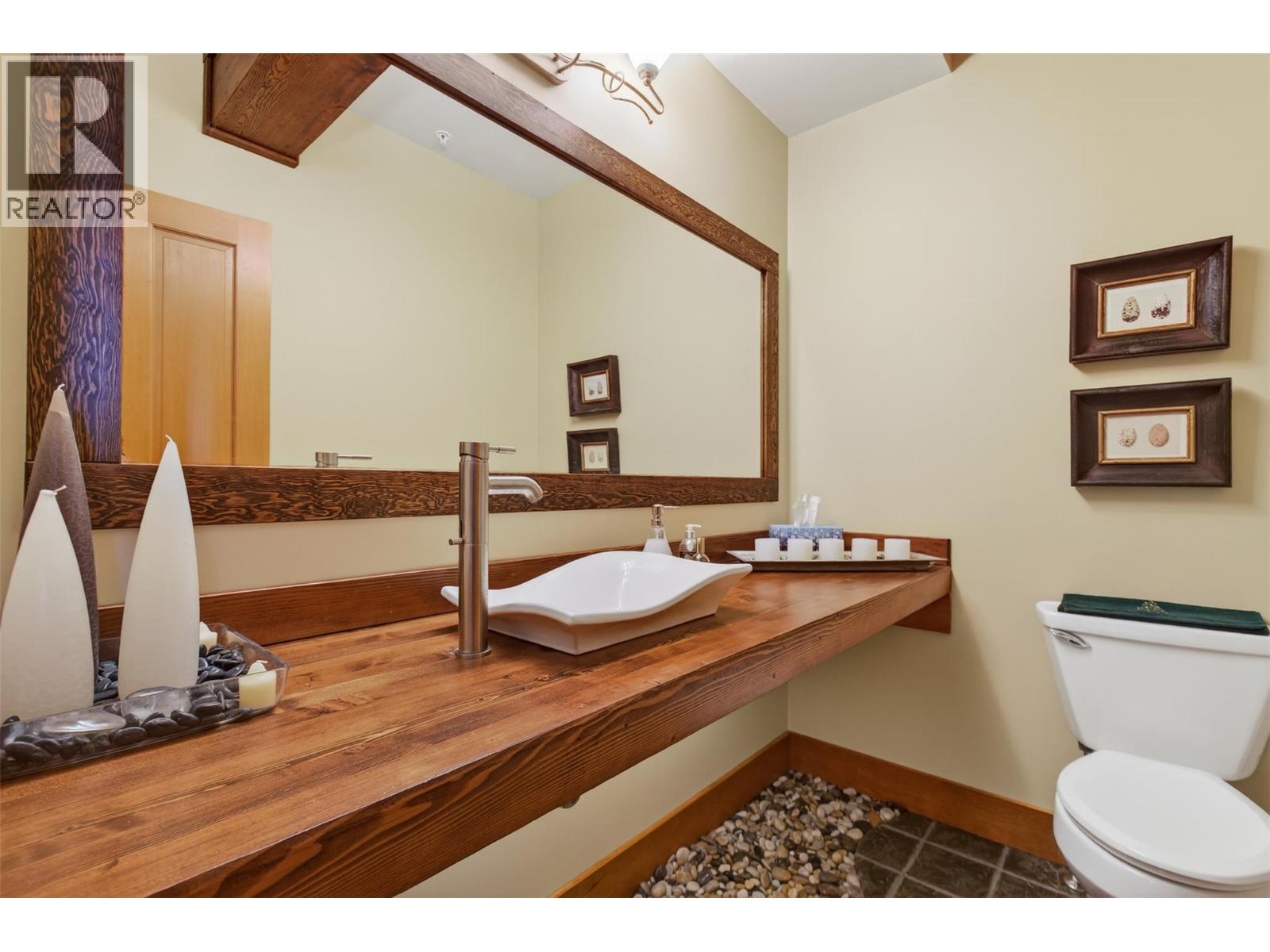 10 80 Kettleview Road, Big White