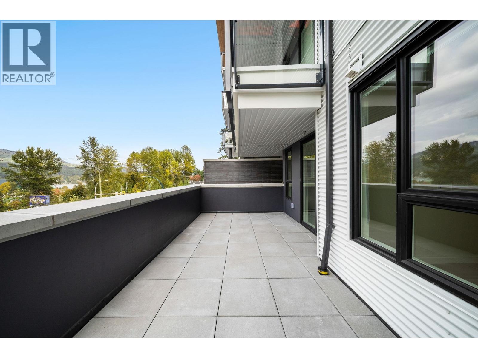 213 2015 ST. JOHNS STREET, Port Moody