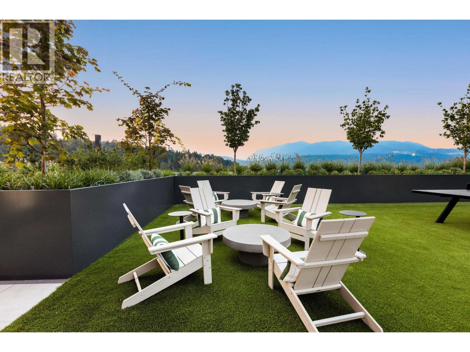 213 2015 ST. JOHNS STREET, Port Moody