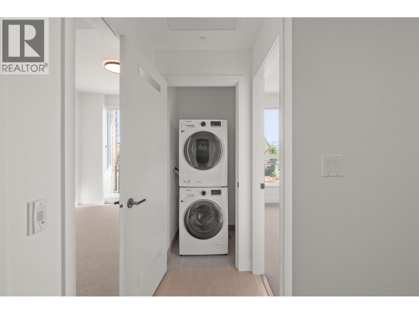 103 333 ST. DAVIDS AVENUE, North Vancouver