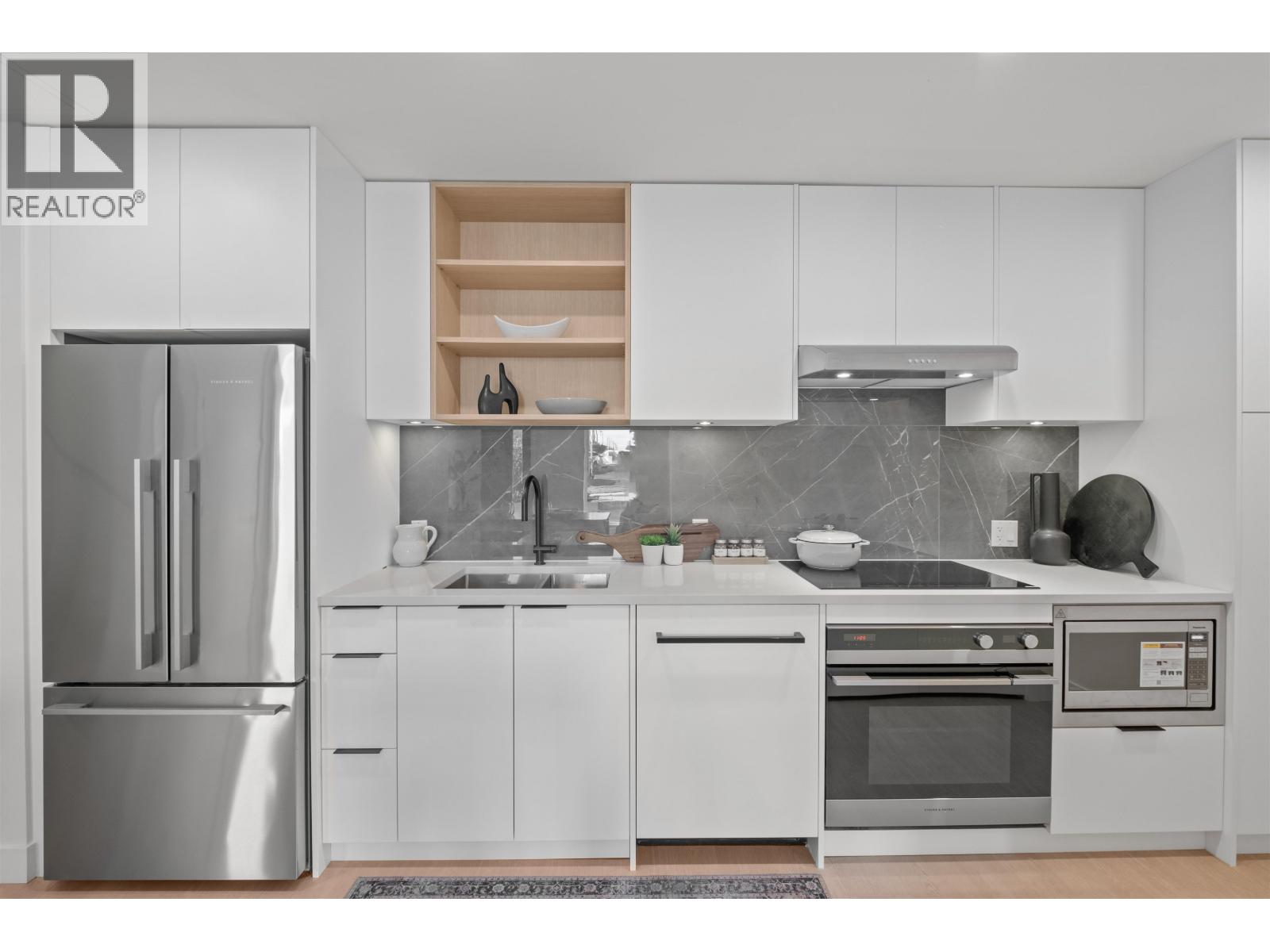 103 333 ST. DAVIDS AVENUE, North Vancouver