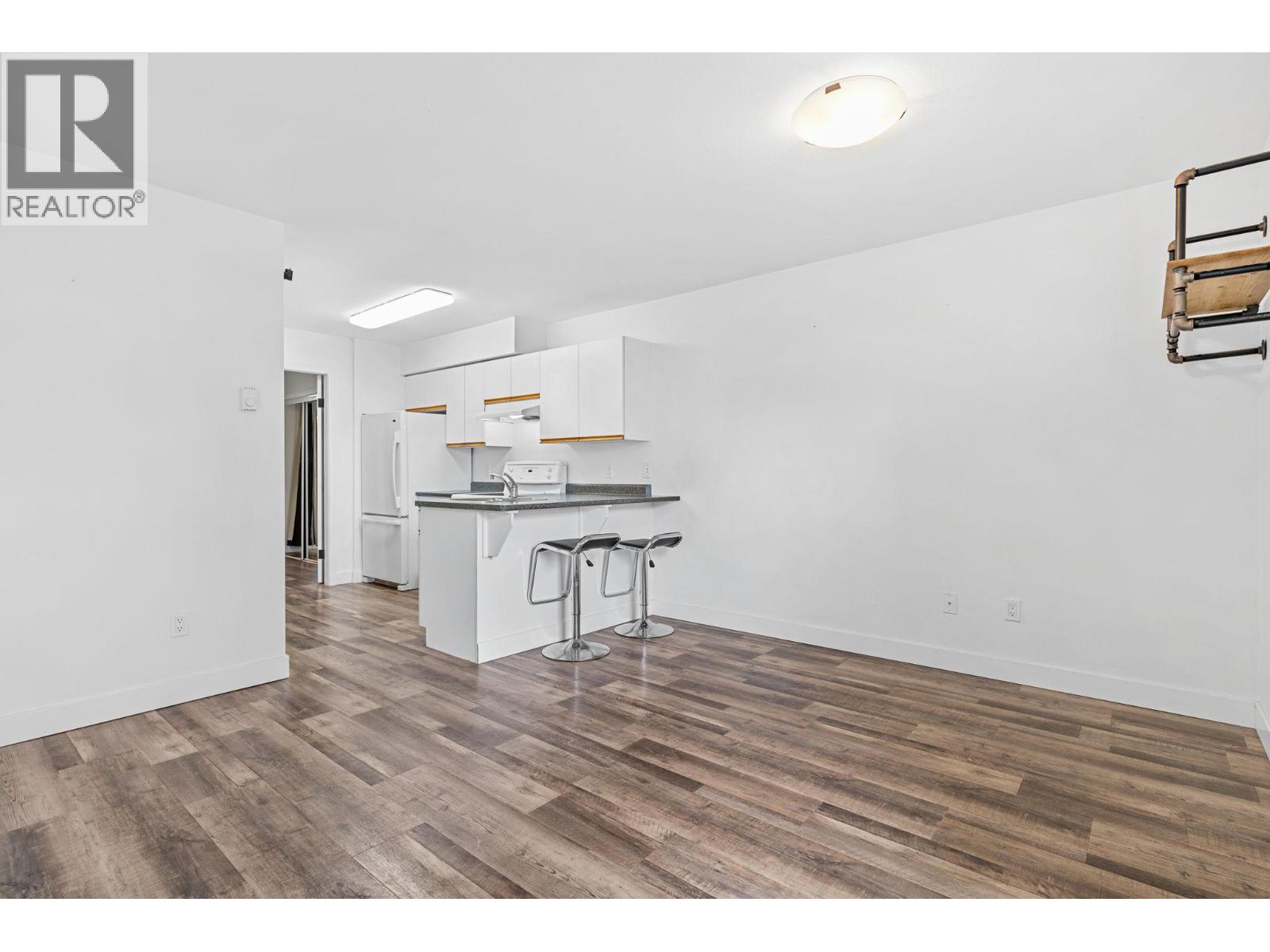 205 2585 Hebert Road, West Kelowna