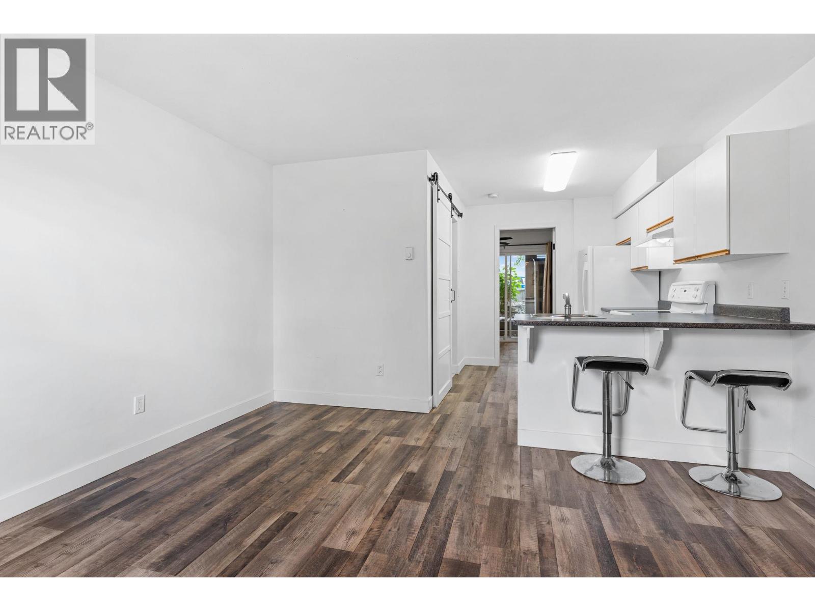 205 2585 Hebert Road, West Kelowna