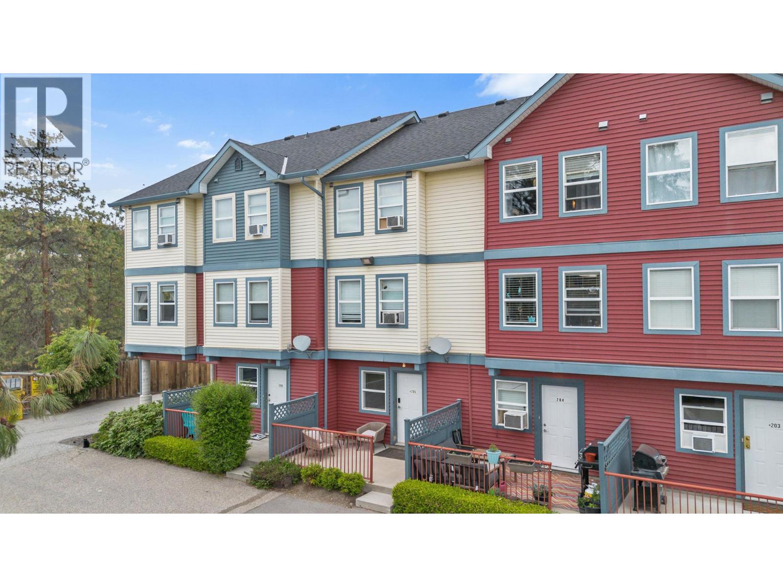 205 2585 Hebert Road, West Kelowna