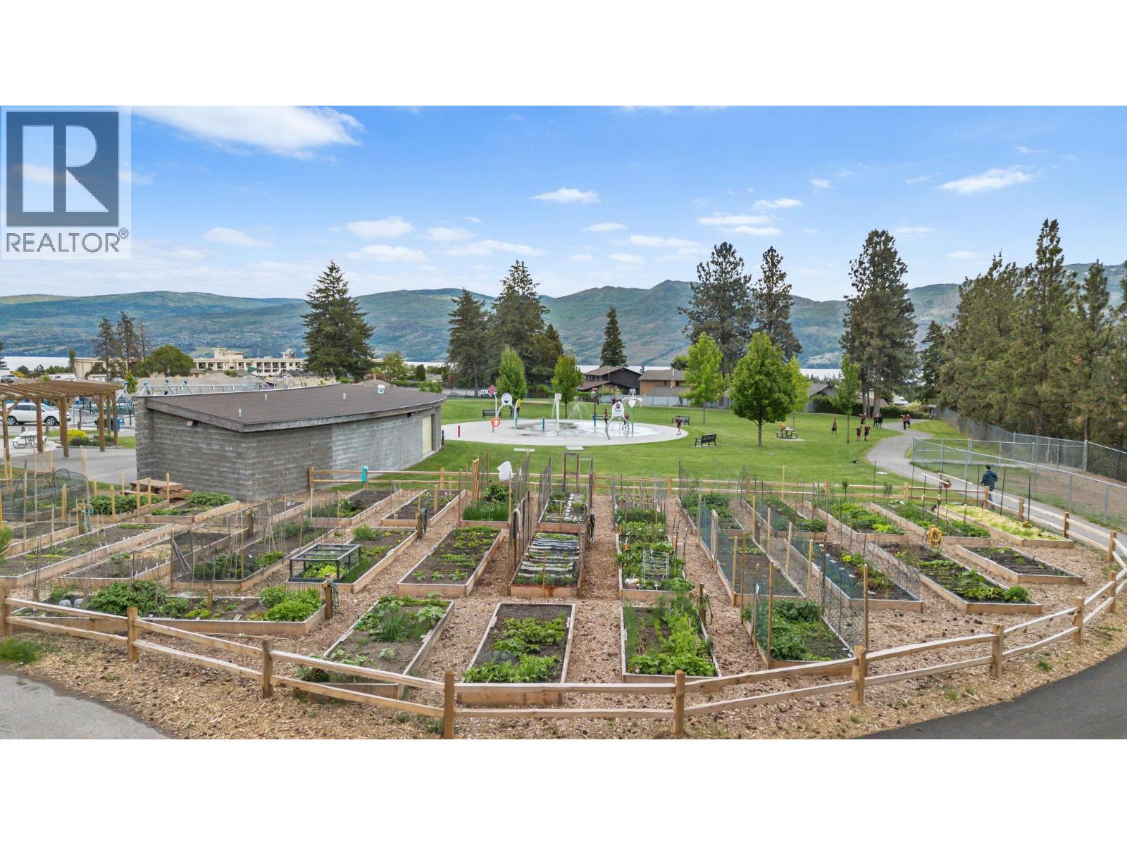 205 2585 Hebert Road, West Kelowna