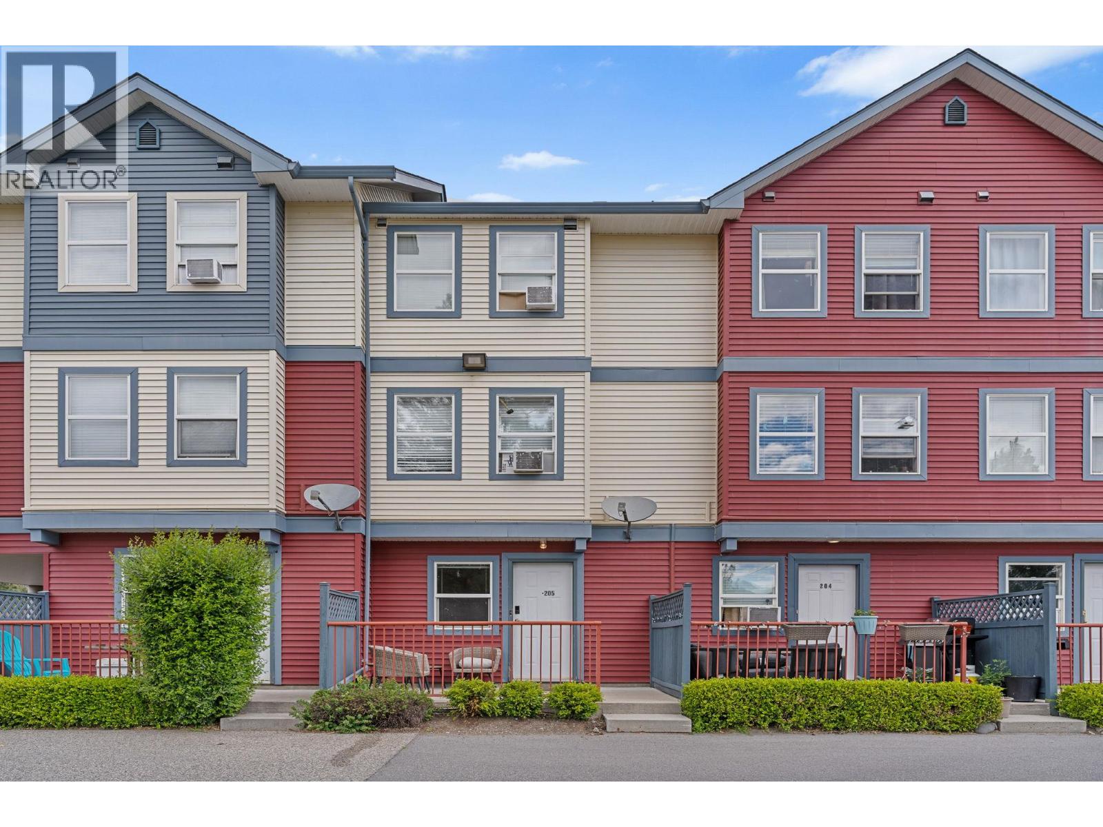 205 2585 Hebert Road, West Kelowna